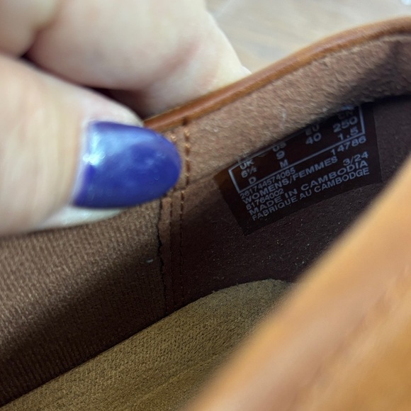 Clarks WestLynn Brown Leather Loafers - Picture 6 of 6